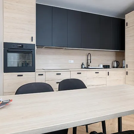 Rentplanet - Lutomierska Apartment