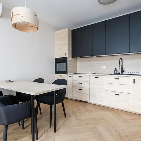 Rentplanet - Lutomierska Apartment *